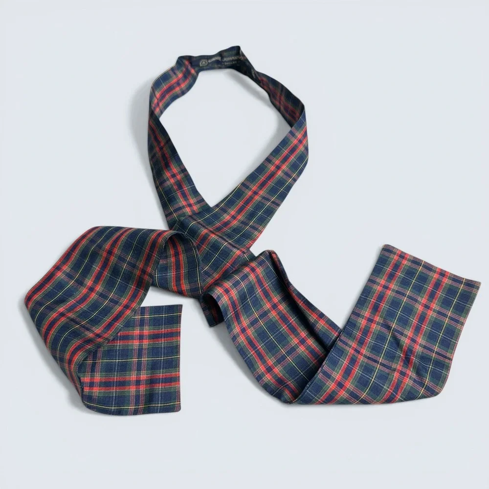 Ginnie Johansen Dallas Vintage 100% Silk Plaid Neck Tie Scarf Navy Red Green 44